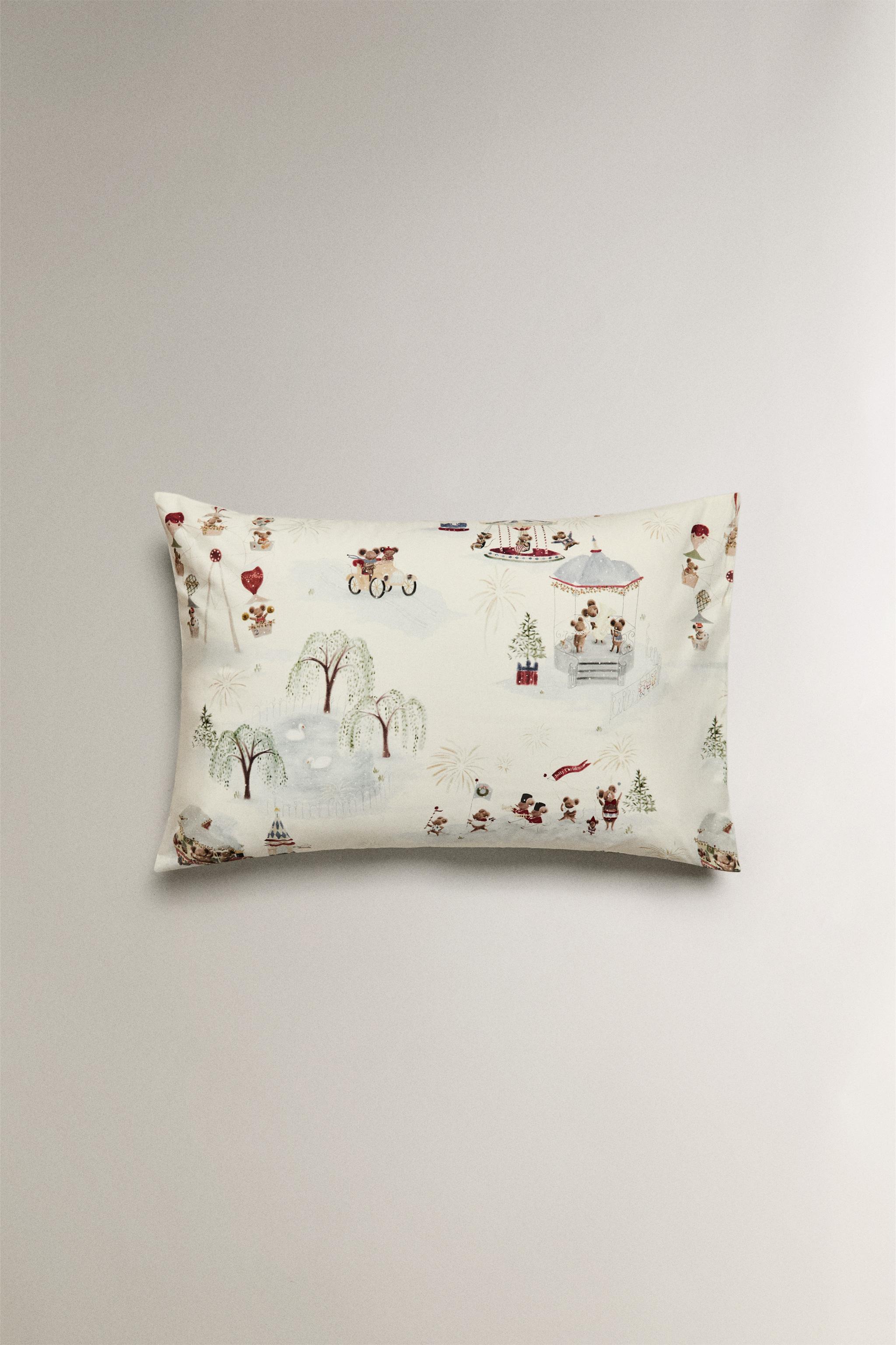 CHILDREN'S CHRISTMAS MICE PILLOWCASE